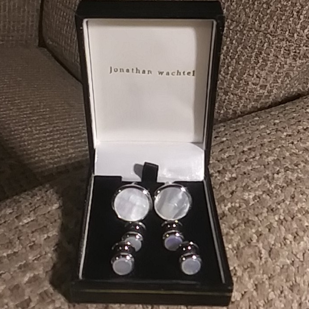 NWEEW!!! Jonathan Wachtel Cufflinks